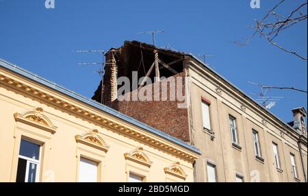 Kroatiens Hauptstadt Zagreb, beschädigte Häuser nach schweren Erdbeben`s der Stadt getroffen. Viele Häuser im alten Stadtzentrum erlitten schwere Schäden Stockfoto